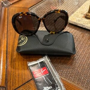 Ray-ban Jackie Ohh II Subglasses - NEW